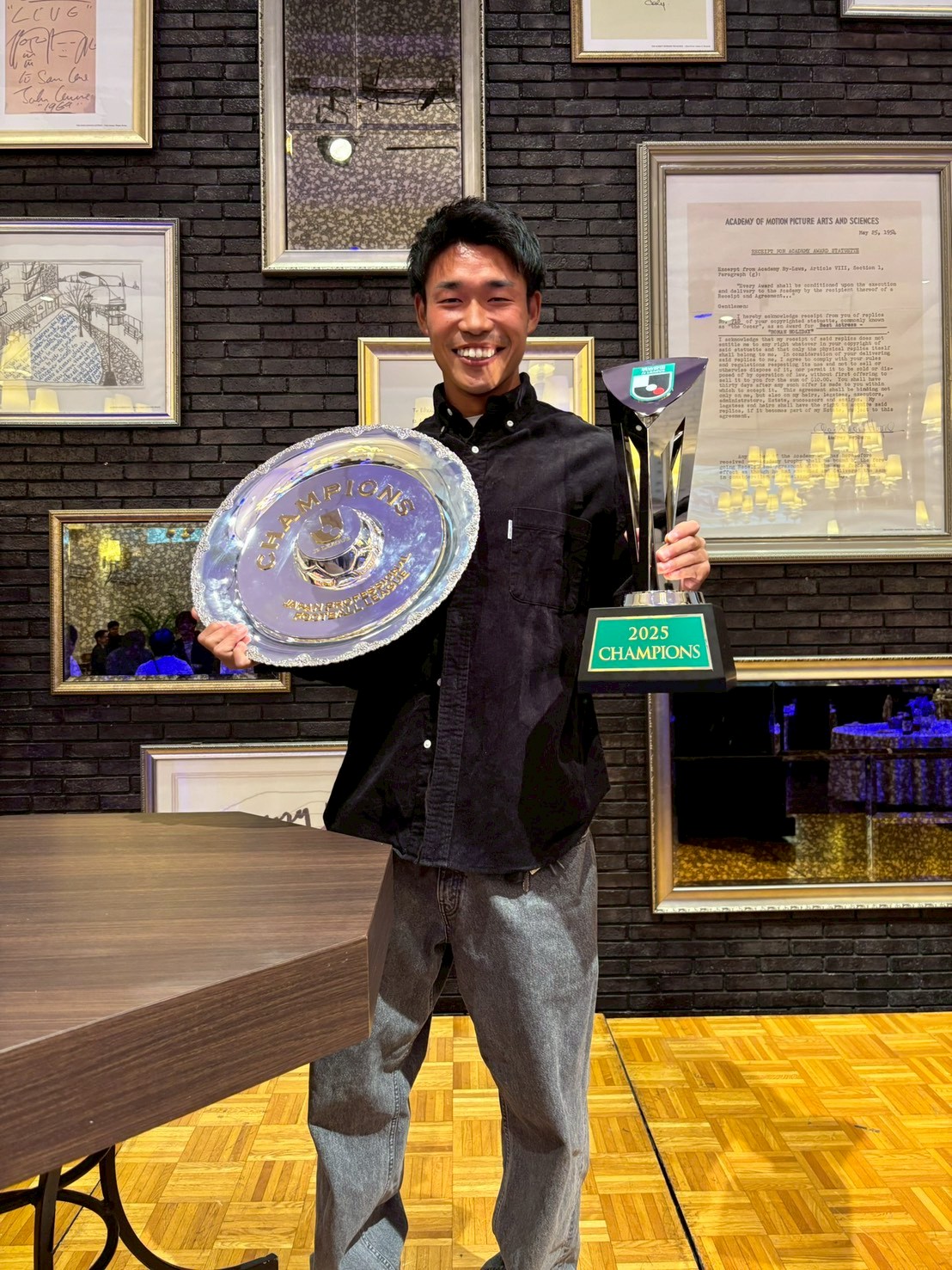 粟飯原 尚平のメイン画像